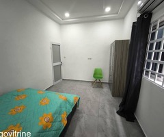 À LOUER VILLA DE 2 CHAMBRES SALON À ADIDOGOMÉ CITÉ MOKPOKPO À 450000