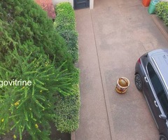 Villa triplex entièrement meublée, haut standing, située dans un environnement calme et discret :