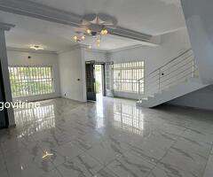 BELLE ET SPACIEUSE VILLA  A LOUER