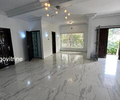 BELLE ET SPACIEUSE VILLA  A LOUER