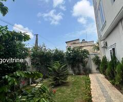 Maison de Location à Vendre au Bord de la Grande Voie de Kossigan – Lomé