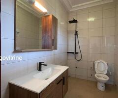 "Villa de luxe avec piscine, 10 chambres autonomes, garages, bureaux et dépendances à louer à Casabl