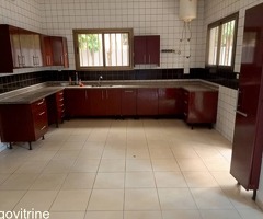 Villa Haut Standing avec Piscine à Louer à Hedzranawoé – Lomé