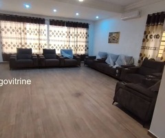 À Louer – Villa Duplex Meublée avec Piscine à Agoè (2 Lions, Ministre Yark)