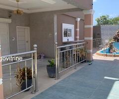 Villa R+1 en Vente – Mokpokpo Cité (400 m²)