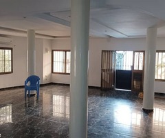 À LOUER – BELLE VILLA R+1 AVEC DÉPENDANCES À AVÉPOZO