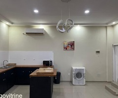 À LOUER – VILLA DUPLEX MEUBLÉE 3 CHAMBRES AVEC JARDIN À ADIDOGOMÉ AMADAHOME