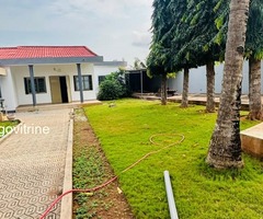 Villa Haut Standing à Hédzranawoé (près de Coris Bank) – 3 Chambres + Dépendances + Grand Jardin –  