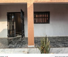 À LOUER – VILLA DALLÉE 2 CHAMBRES SALON À ADIDOGOMÉ