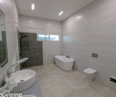 VILLA DE LUXE AU BORD DE LA MER – BAGUIDA