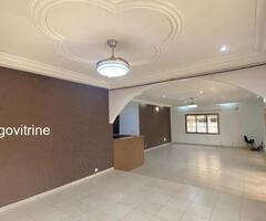 VILLA DUPLEX AVEC PISCINE À HEDZRANAWOE