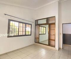 VILLA DUPLEX AVEC PISCINE À HEDZRANAWOE