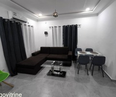 MINI VILLA MEUBLÉE DE 2 CHAMBRES SALON À ADIDOGOMÉ (CITÉ MOKPOKPO)