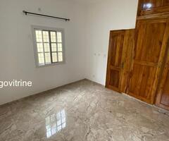 Villa de haut standing, nouvelle construction, scindée en cour unique