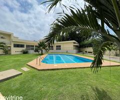 VILLA DUPLEX DE STANDING avec PISCINE À NUKAFU