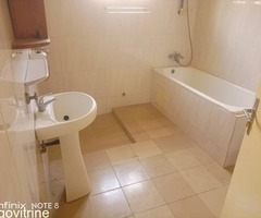 VILLA A USAGE PROFESSIONNEL DE 14 PIECES MISE EN LOCATION