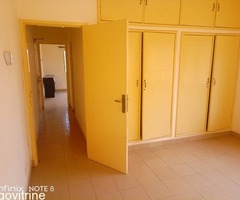 VILLA A USAGE PROFESSIONNEL DE 14 PIECES MISE EN LOCATION