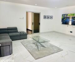 Villa Meublée avec Jardin et Piscine – Cour Unique en Appartement Scindé