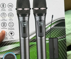 Duo Microphones Sans Fil Professionnels UHF Saeapu TTD-M12