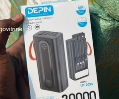 Power Bank Haute Capacité DEPIN 30000 mAh avec Câbles Intégrés