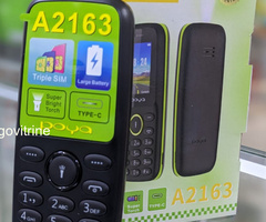 Téléphone Portable POYA A2163 Triple SIM avec Recharge Type-C