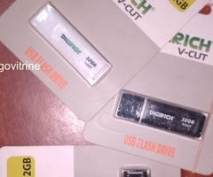 Clé USB DIGIRICH V-CUT