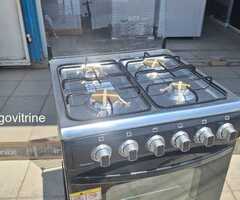 Cuisinière à gaz Binatone 4 foyers avec four