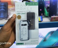 Power Bank avec éclairage LED – Batterie externe