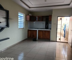 Appartement scindé avec 2 petite magssin