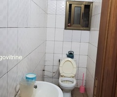 Appartement scindé avec 2 petite magssin