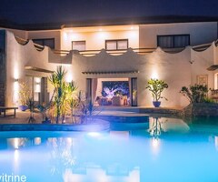 Sublime Villa sur 5 lots et demi avec piscine et jardin