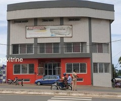 Immeuble près de Colombe de la paix à vendre