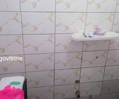 2 chambres salon wc douche cuisine interne a Agoe logopé à 50.000fr